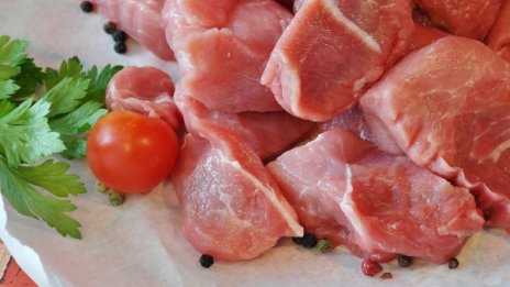 Изтекъл срок на годност, без етикет... БАБХ проверява