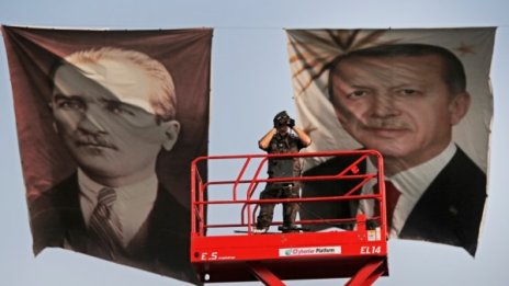Евросъюзът оряза ?105 млн. от помощта за Турция