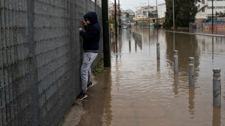 Жертвите на водното бедствие в Гърция вече са 19