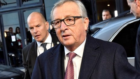 Юнкер подкрепя Испания в борбата срещу отцепване на Каталуния