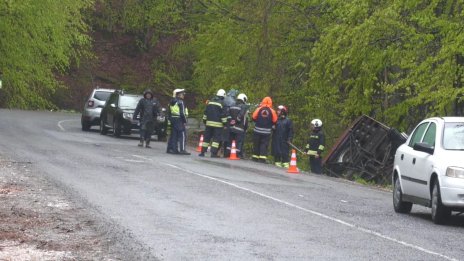 Задържан е шофьорът на автобус, катастрофирал до Малко Търново