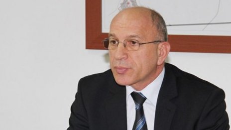 Емил Христов сяда в стола на Караянчева
