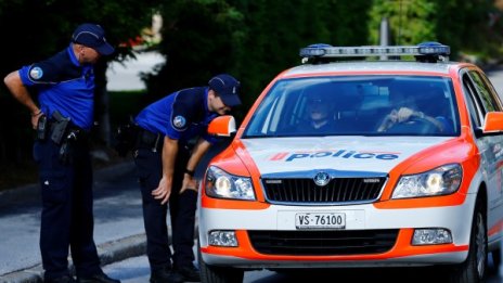 Издирват две родни тийнейджърки в Кипър