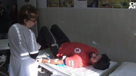 Младежи, дарете! Акция за кръводаряване в Русе