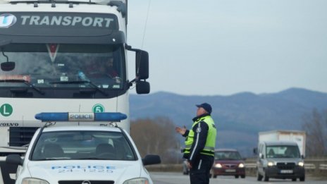 С нетърпимост към джигитите: Да спрем катастрофите! 