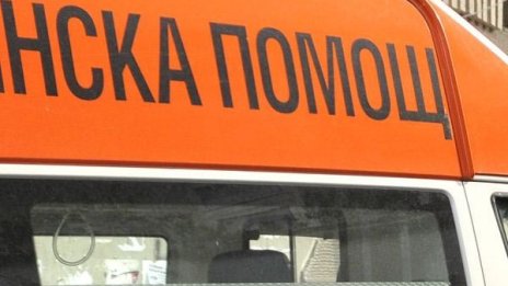 Двама загинаха след удар в стълб в Русе