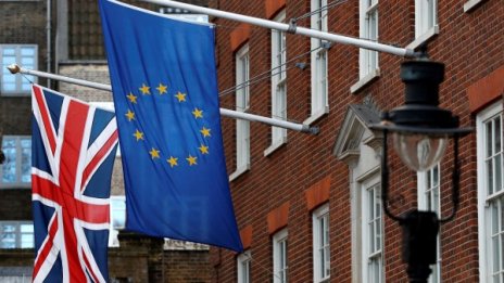Brexit сделката: Само джентълменско споразумение