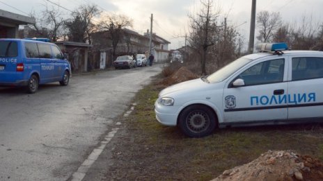 Спецакция в Павликени за менте алкохол, цигари