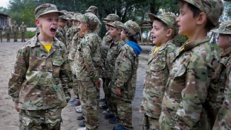 Мините осакатяват, убиват... 220 000 украинчета са застрашени!
