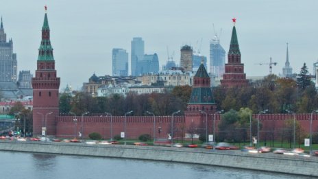 И съпругата на дагестанския мюфтия - в битката за президент