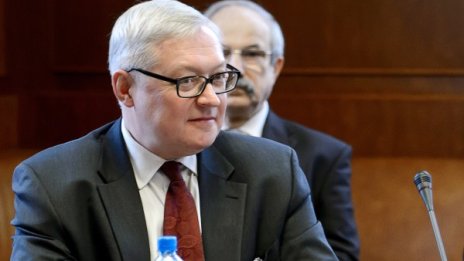Русия: САЩ да не се месят в работите на Иран!