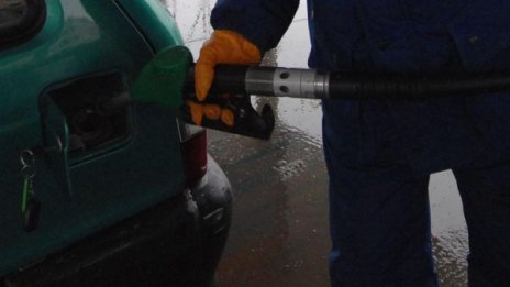 Властта иска "изсветляване" на търговията с горива 
