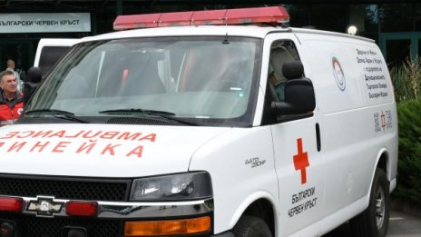 Разследват смъртта на момчето, което падна от скала