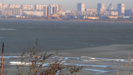 Леден дъжд над Дунавската равнина - улиците пързалки