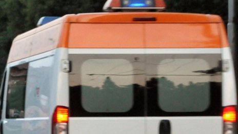 Млада жена полетя от 9-ия етаж на блок в Кърджали