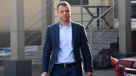 КС: Оставката "Кумгейт" на Делян Добрев – да се приеме!