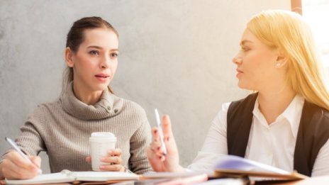 Какво не бива да казвате, когато ви правят комплименти?