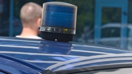 Крими сцена в Кубрат: Пиян вилня в кафене в града