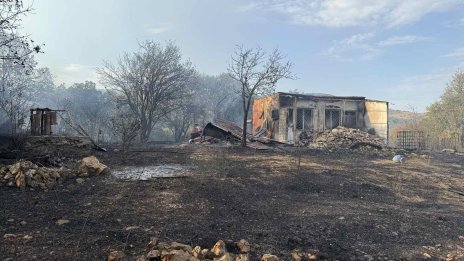 Задържаха двама мъже за пожара край Стара Загора