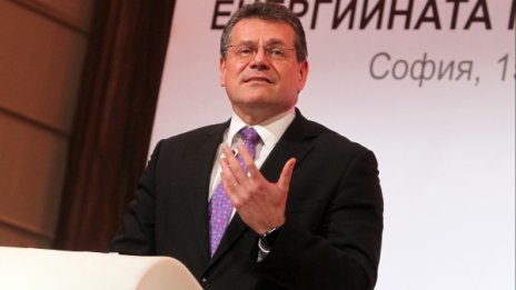 Шефчович вярва в спазването на принципите по сделката за ЧЕЗ