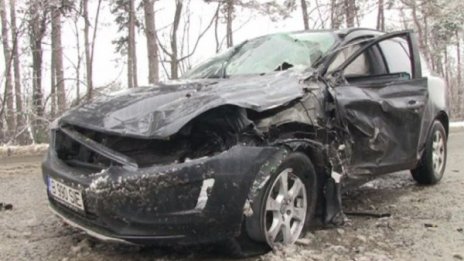 След катастрофата край Бяла: Жена е с опасност за живота