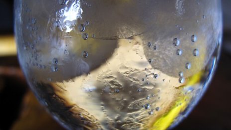 Вода с лимонче на гладно сутрин &ndash; кич или лек?