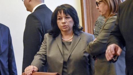 На първо четене: КЕВР с последна дума при сделката за ЧЕЗ