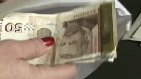 11-те задържани данъчни - с обвинение