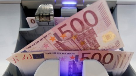 ЕК пренасочва еврофондовете от Източна към Южна Европа