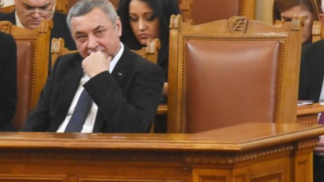 Валери Симеонов – непушач под цигарен терор