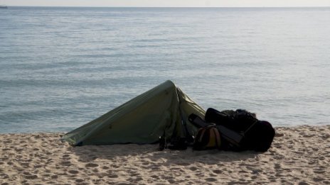 Бетон vs. къмпингари. Кой причинява повече злини на Черноморието?