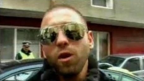 Арестуваха инфлуенсъра Стоян Колев в Бургас, той предава на живо ВИДЕО