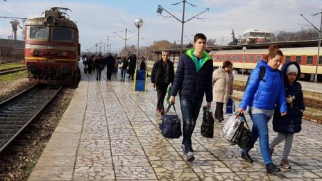 БДЖ: Няма запалване на влака от Пловдив за Панагюрище 