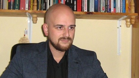 Тачев: Рекордно ниската активност върна интригата на балотажа