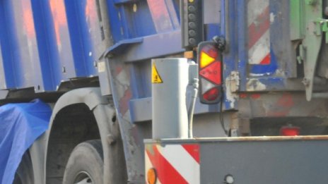 Задържаха камион с над 15 тона въглища