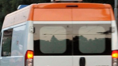 Мъж загуби контрол над колата си и катастрофира фатално