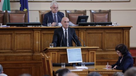 НС реши: Новият шеф на Касата е проф. Дечо Дечев