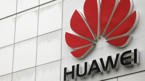 Китайската Huawei мина по продажби Apple 