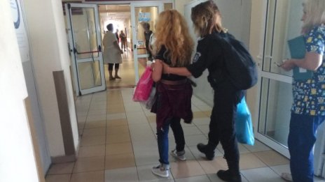 Иванчева в белезници? Този път не, обяви шефът на затворите