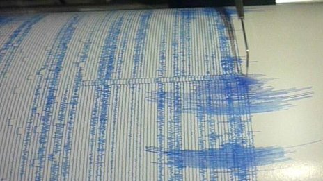 Силен трус удари индонезийския остров Ломбок