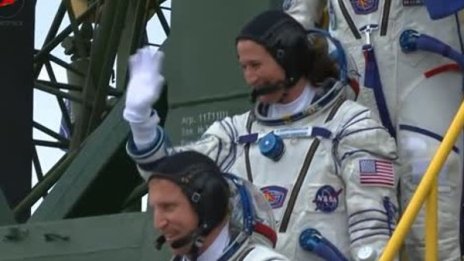 Арест за шефове на "Роскосмос" – търгували секретни данни