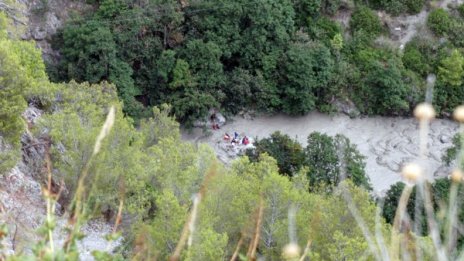 Най-малко 11 жертви на придошли води в каньон в Италия