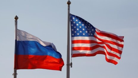 Ройтерс: Кой е правилният начин за санкции срещу Путинова Русия?