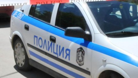 Шофьор на бус се вряза във фонтан в Пазарджик