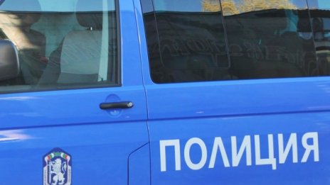 Съседи се сбиха, единият грабва отвертка и в... гърба