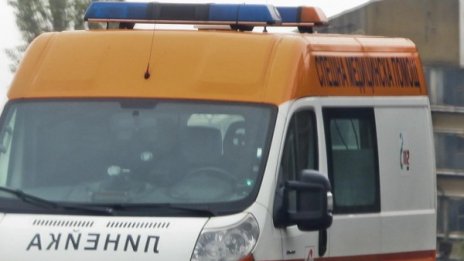 Мъж се самоуби, скочи от третия етаж на болница