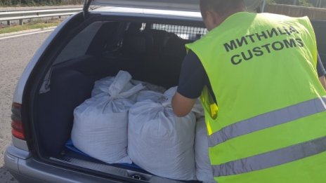 Иззеха тютюн за 23 000 лева в Русенско