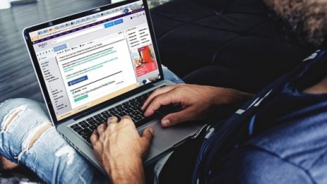 Педофили в нета: Изнудват деца и родители, искат откупи по ?5000