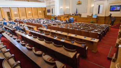 Понеделник – соцсбор, пишат мотивите за вота