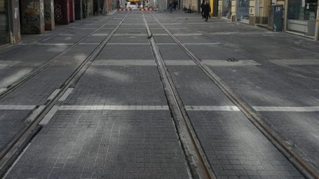 Оградите на "Графа" &ndash; пак там. Фугират &ndash; инак вадиш паве с голи ръце!